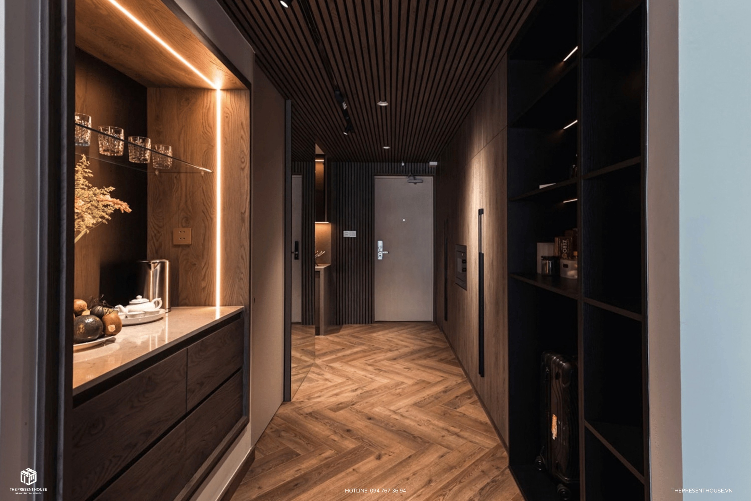 tph-thiet-ke-noi-that-can-ho-hien-dai-hanh-lang-hoc-quay-bar-mini-den-led-go