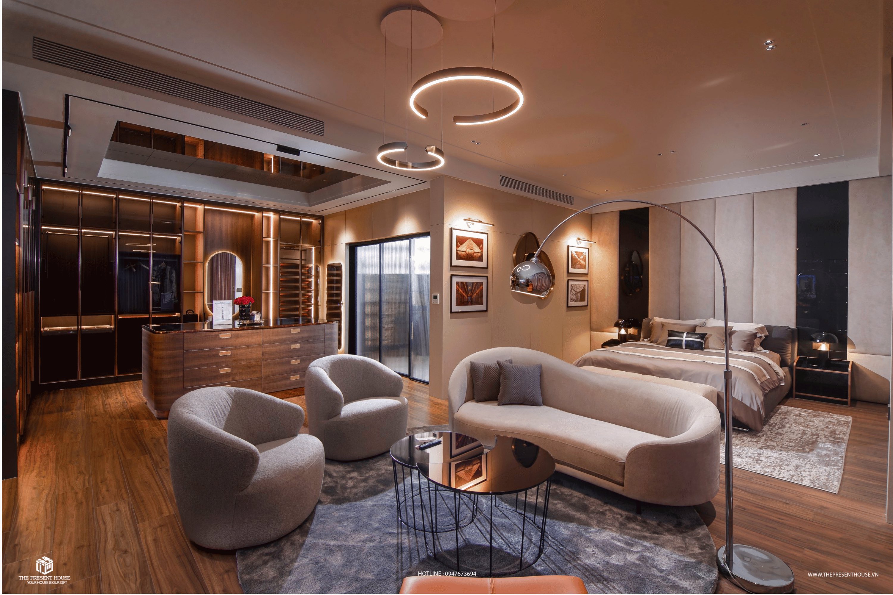 Showroom The Present House 1000 m²