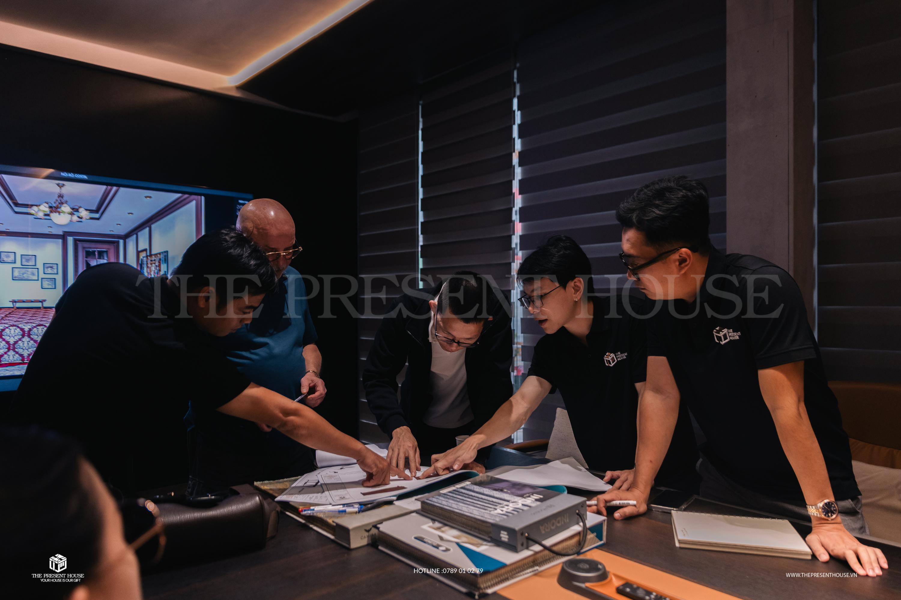 The Regal Symphony Apartment | Meeting