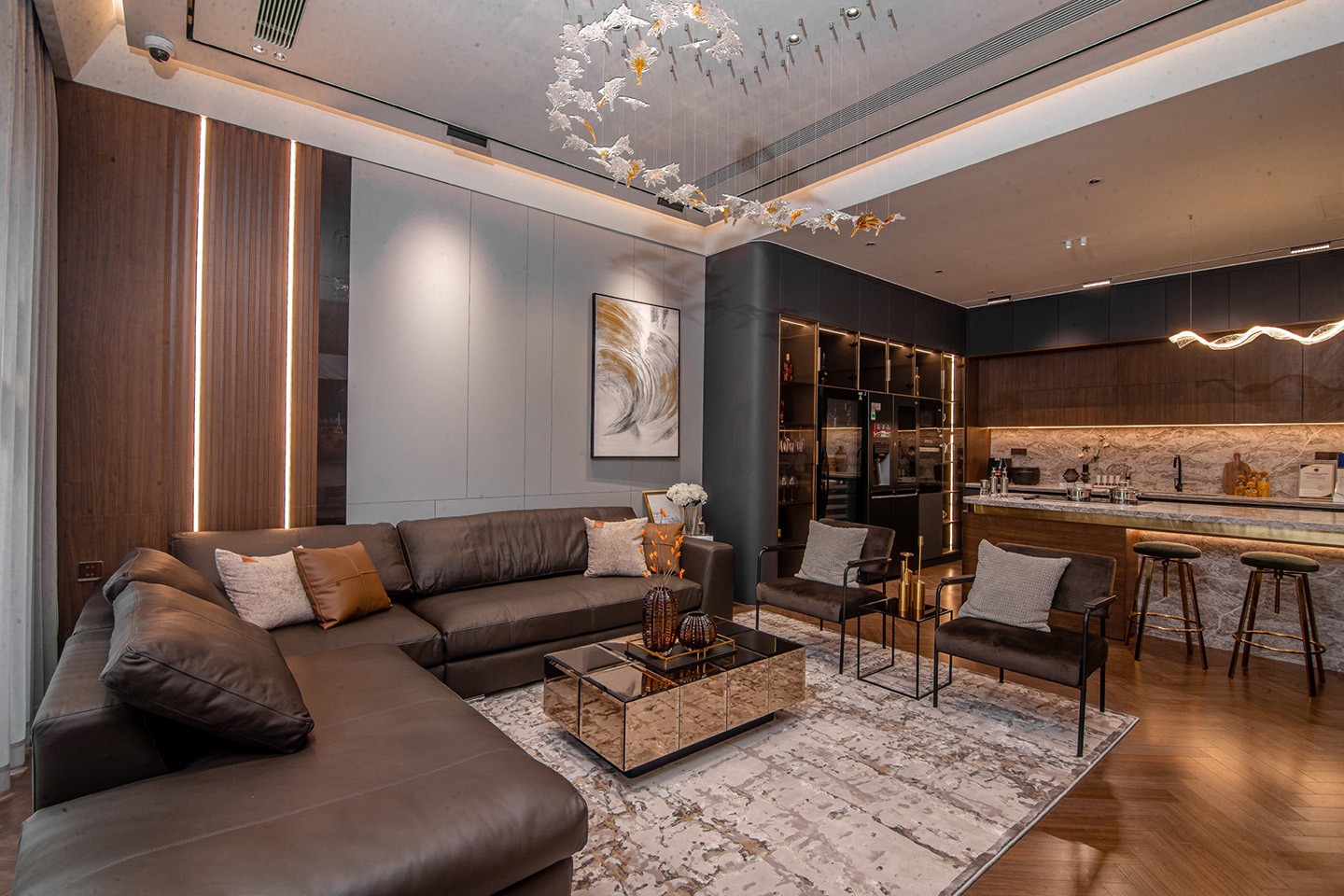 Quite Luxury Style