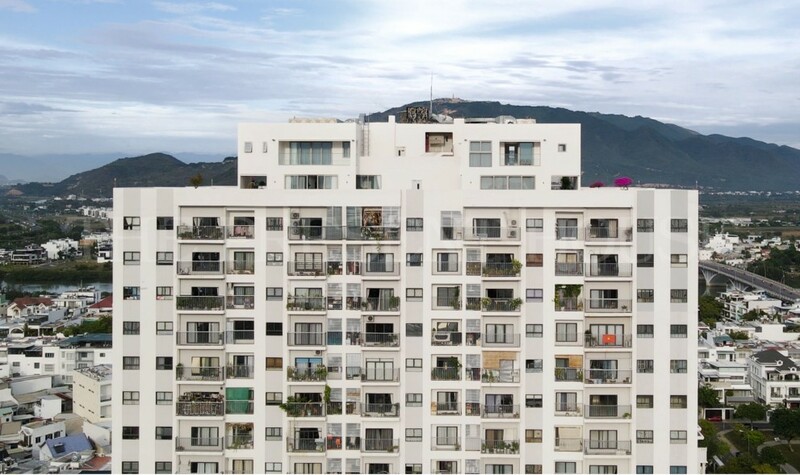 The Twin Penthouse | 1601 Actual Works